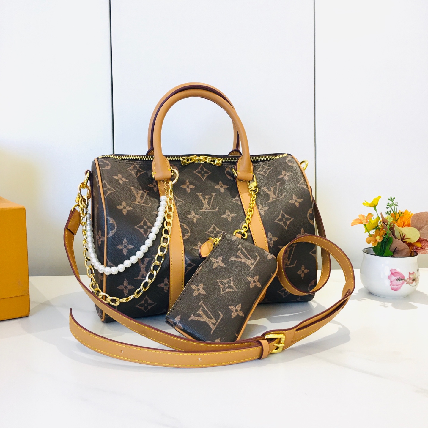 LV bag 418